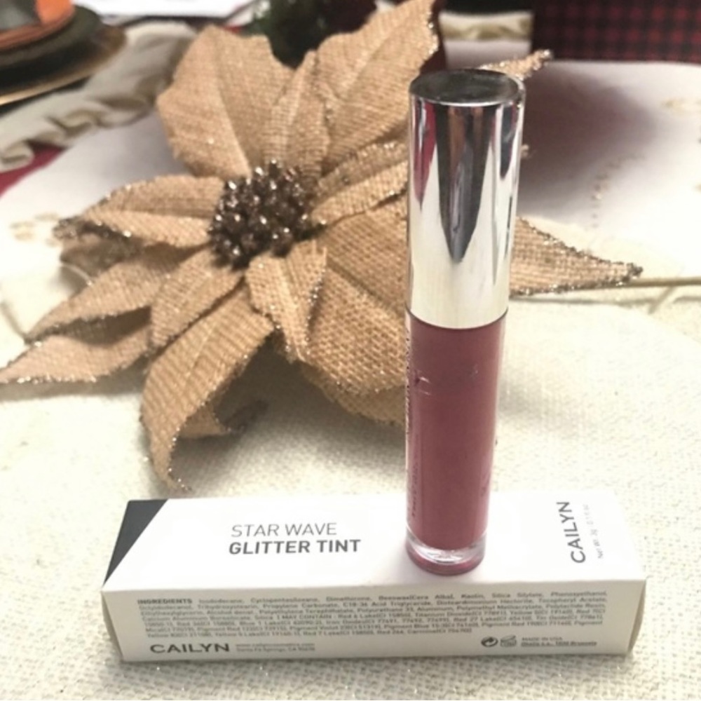 - Smash Box Caylin Lip Color